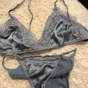 NWOT Pretty Little Thing Elegant Lace Trim Satin Lingerie Set in Gray/Blue
